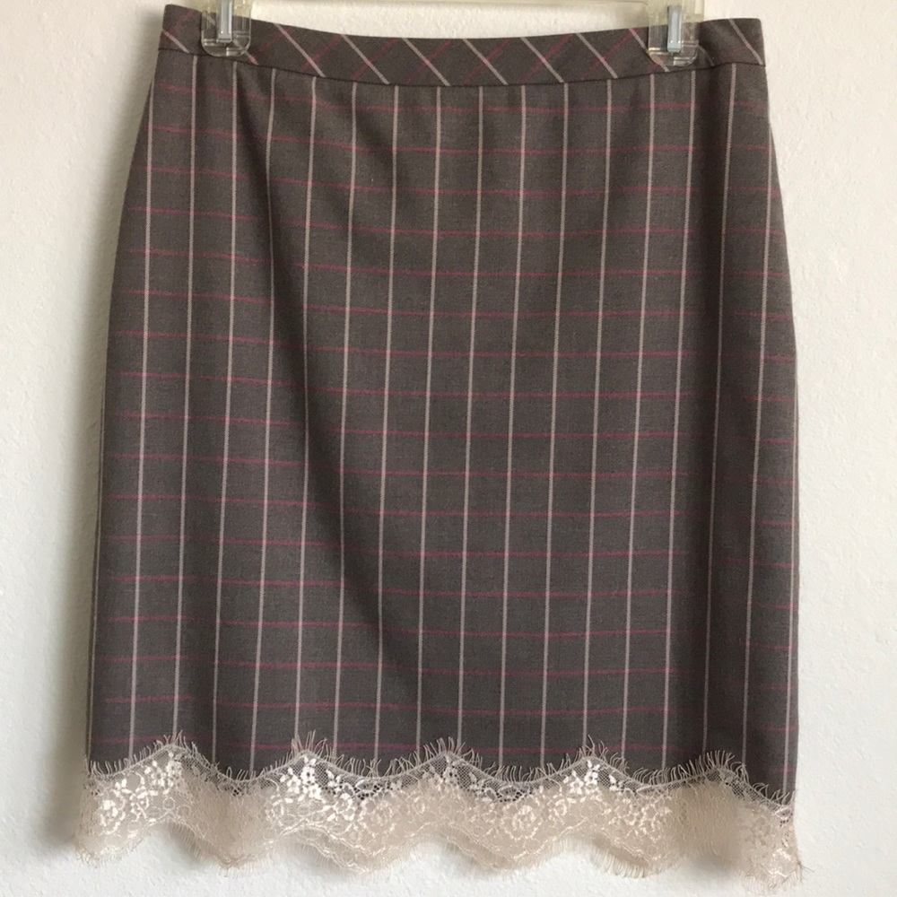 Lace pencil skirt